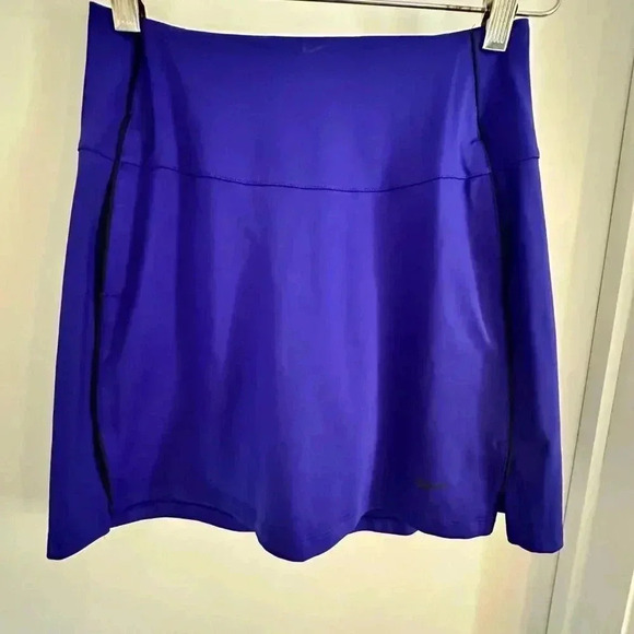 Nike Dresses & Skirts - Nike Dri-Fit athletic skirt skort Women's size XS electric blue